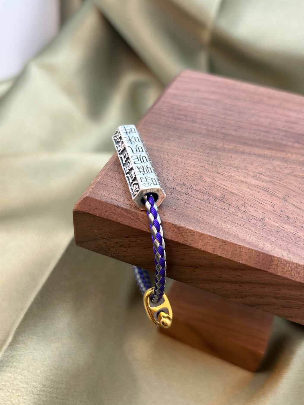 Silver Bead with Engraved Six-Syllable Mantra (Om Mani Padme Hum)