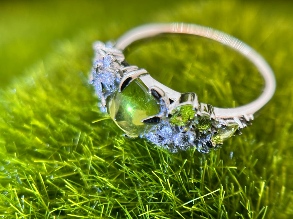 Floral Botanical Olive Green Gemstone Ring – 925 Sterling Silver Rhodium Plated